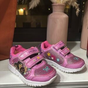 Encanto girls light up sneaker